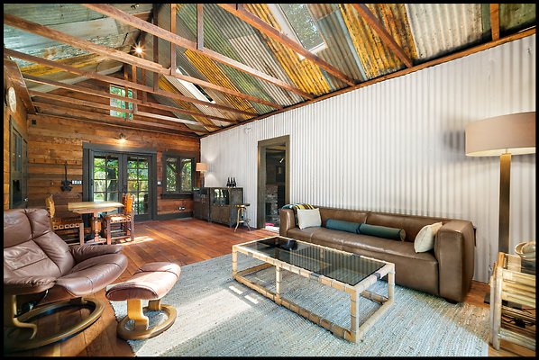 UNI C364-LOS ANGELES 10