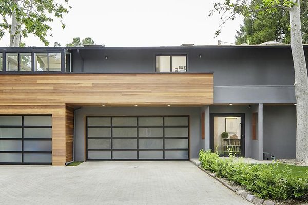 UNI A513-CALABASAS 02