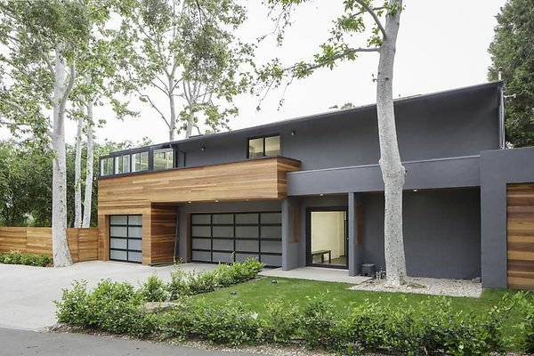 UNI A513-CALABASAS 05