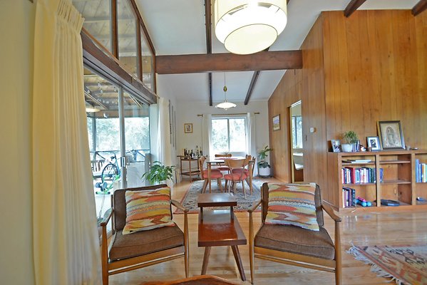 UNI A841-SANTA CLARITA 14