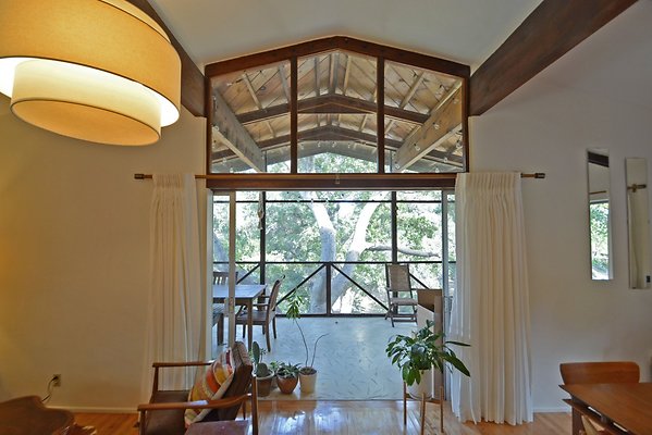 UNI A841-SANTA CLARITA 16