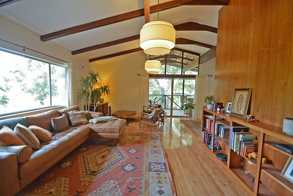 UNI A841-SANTA CLARITA 13