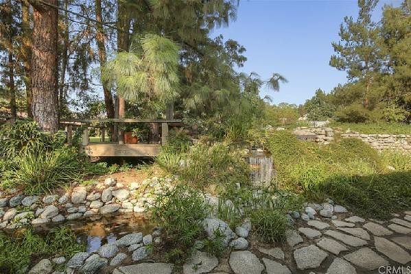 CAST Sunland 12262 13