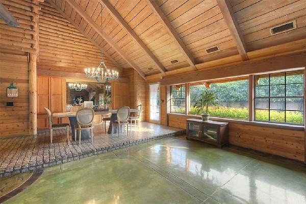 CAST Sunland 12262 02