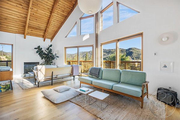 IMAGE LOC - modern-farmhouse-7 - Topanga 06