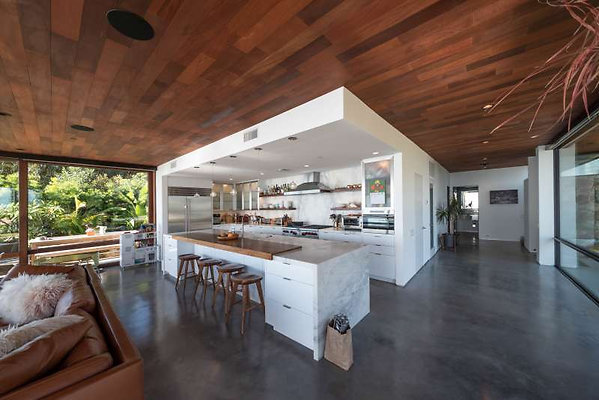 CAST Malibu 11302 15