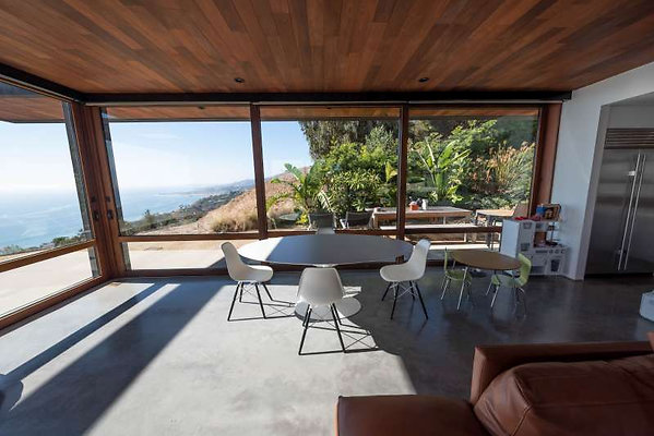 CAST Malibu 11302 14