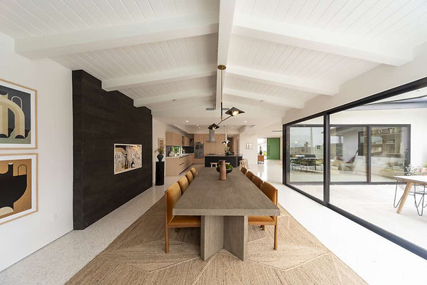 CAST Los Angeles 13738 16