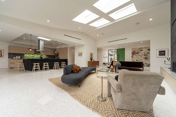 CAST Los Angeles 13738 09