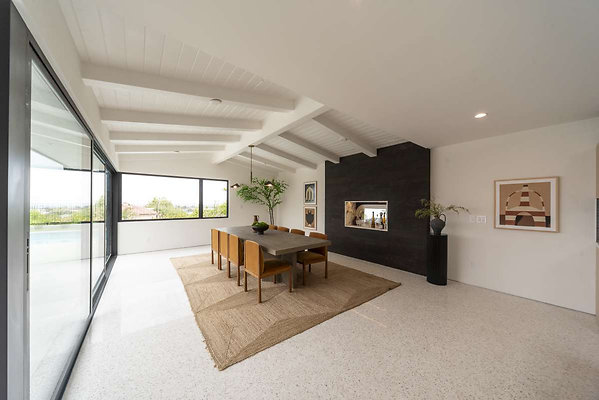 CAST Los Angeles 13738 15