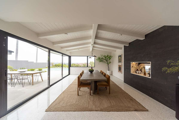 CAST Los Angeles 13738 11