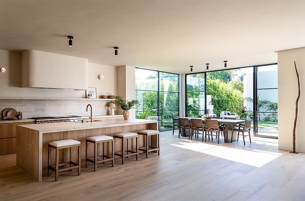 PL10228 - Sherman Oaks 09