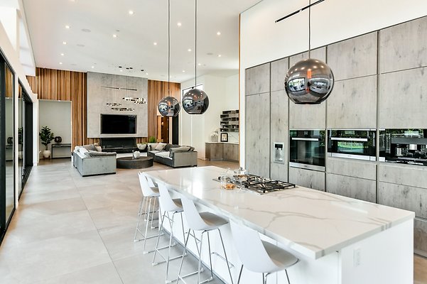 UNI B536-SHERMAN OAKS 08