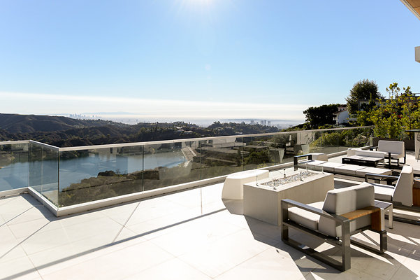 CAST Los Angeles 12962 21