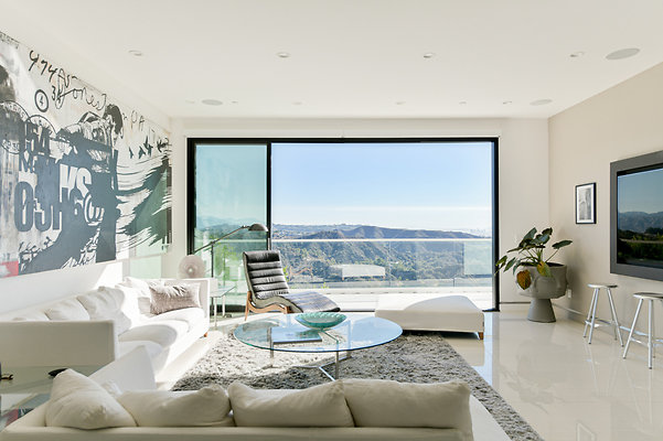 CAST Los Angeles 12962 14