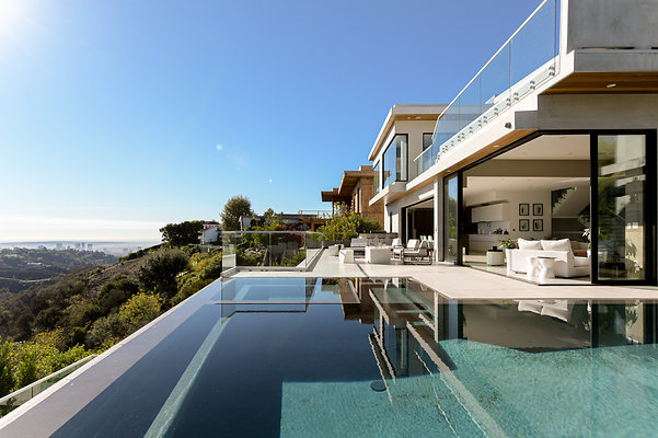 CAST Los Angeles 12962 19