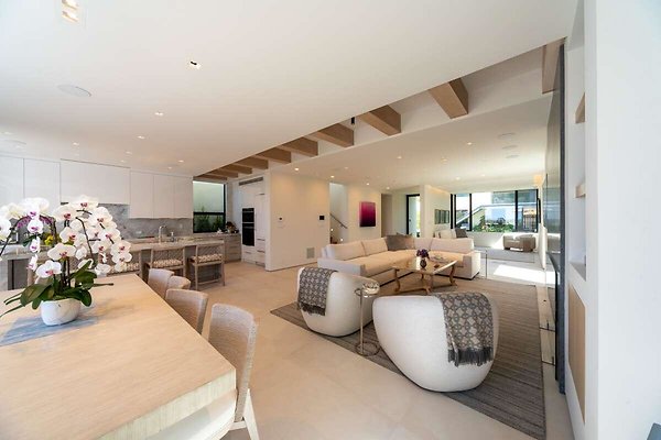 CAST Malibu 14195 15