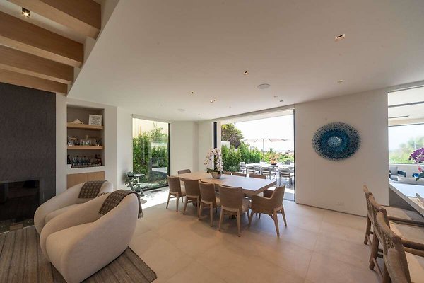 CAST Malibu 14195 12