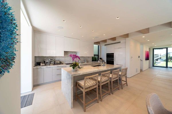 CAST Malibu 14195 16