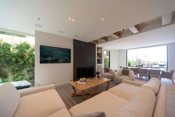 CAST Malibu 14195 06