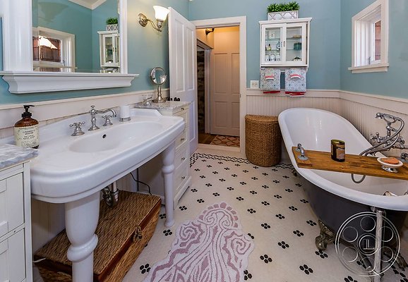 IMAGE LOC - lake-house-2 - Agoura 25