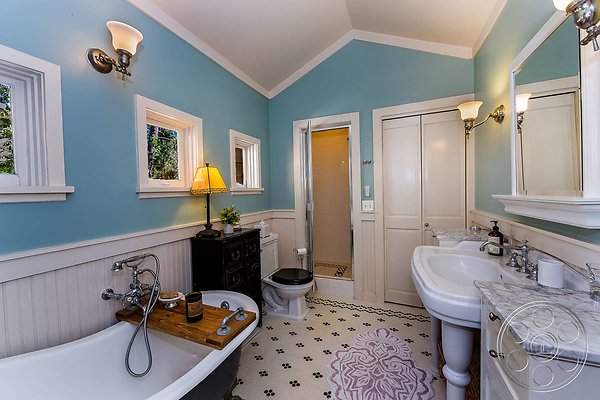 IMAGE LOC - lake-house-2 - Agoura 24