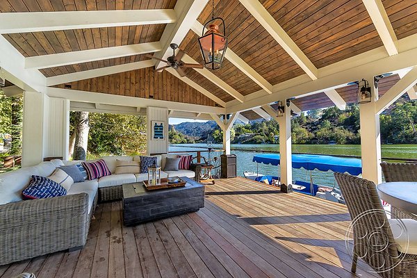 IMAGE LOC - lake-house-2 - Agoura 09