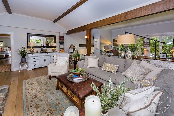 IMAGE LOC - lake-house-2 - Agoura 14