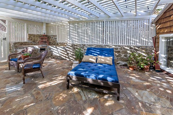 IMAGE LOC - lake-house-2 - Agoura 38