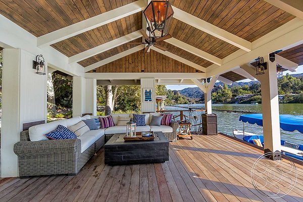 IMAGE LOC - lake-house-2 - Agoura 07