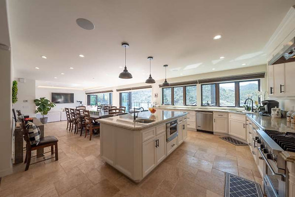 CAST Thousand Oaks 11986 13