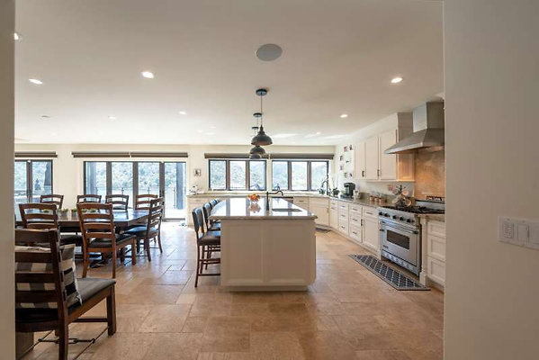 CAST Thousand Oaks 11986 14