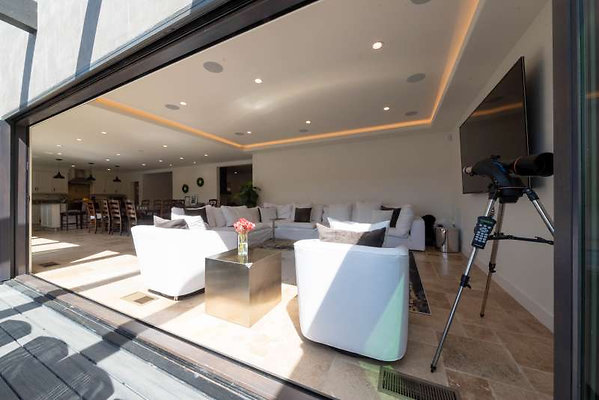 CAST Thousand Oaks 11986 16