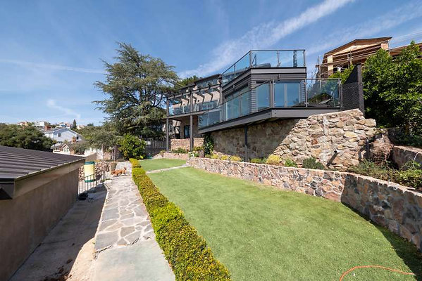 CAST Thousand Oaks 11986 41