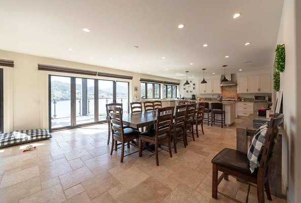 CAST Thousand Oaks 11986 08