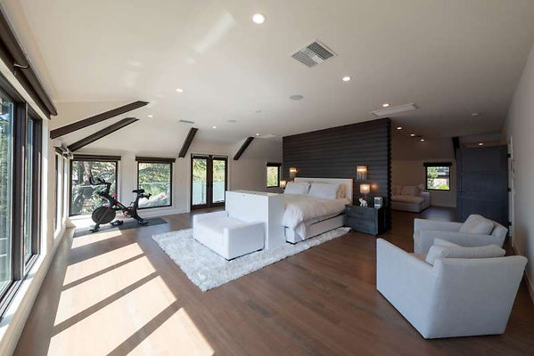 CAST Thousand Oaks 11986 24