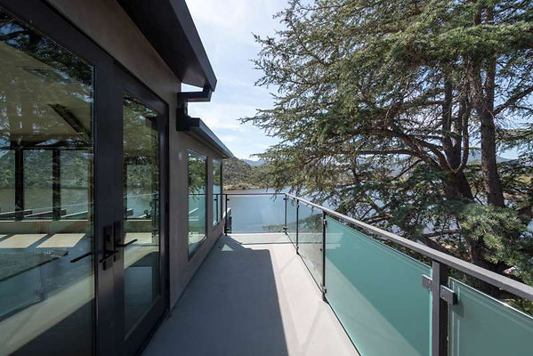 CAST Thousand Oaks 11986 46