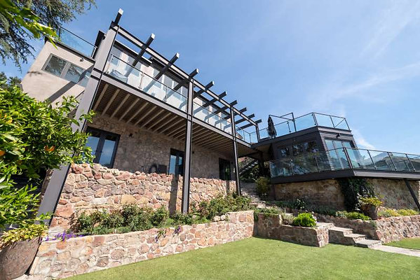 CAST Thousand Oaks 11986 45