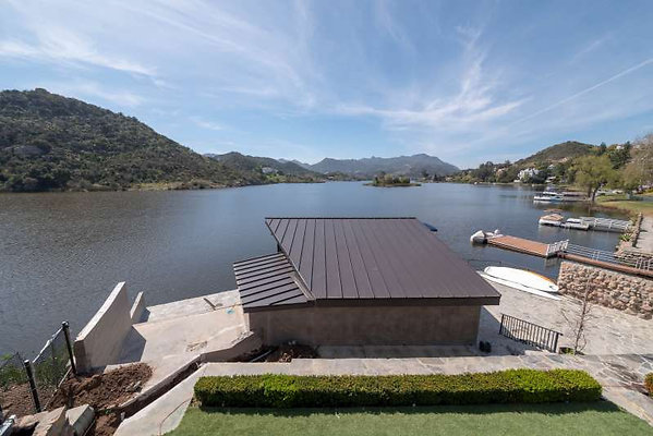 CAST Thousand Oaks 11986 39