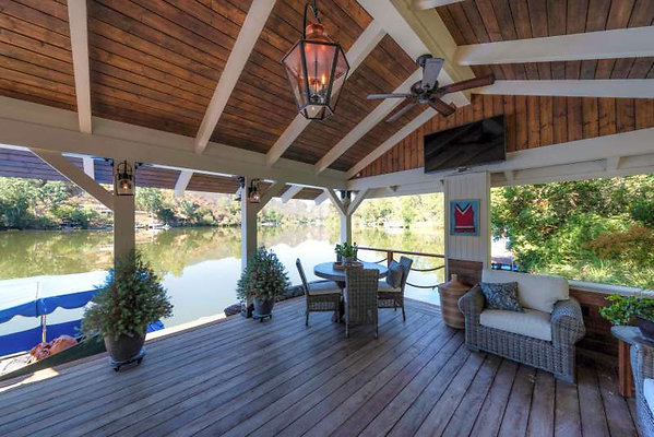 CAST Agoura 11220 32