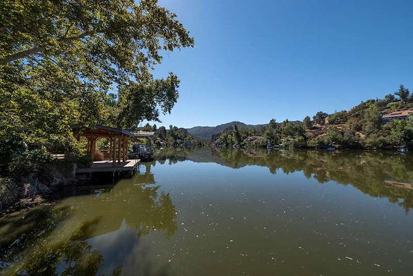 CAST Agoura 11220 39