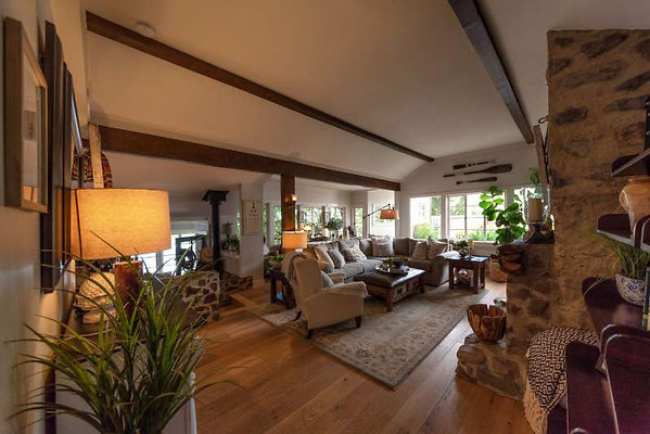 CAST Agoura 11220 05