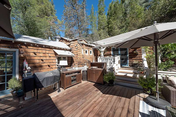 CAST Agoura 11220 28