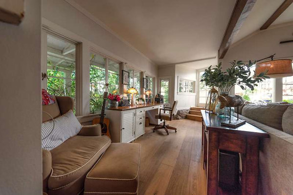 CAST Agoura 11220 19