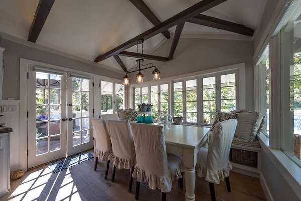 CAST Agoura 11220 10