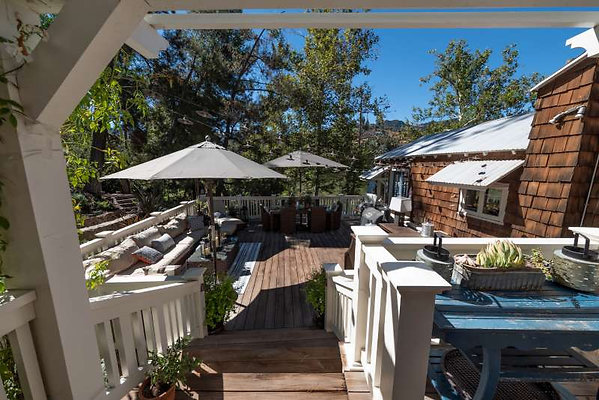 CAST Agoura 11220 24