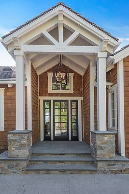 UNI B064-LAKE SHERWOOD 03