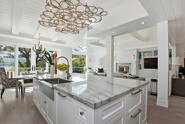 UNI B064-LAKE SHERWOOD 18