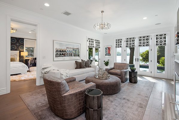 UNI B064-LAKE SHERWOOD 21