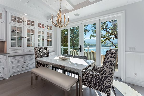 UNI B064-LAKE SHERWOOD 20